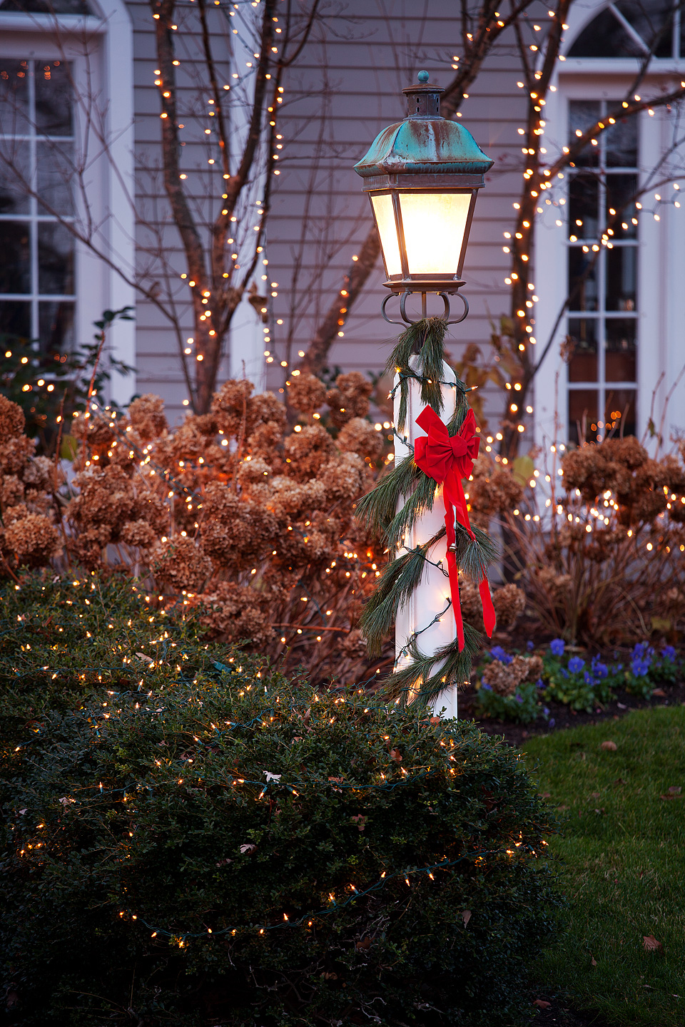 Christmas Lamp Post - BCN Horticulture - Spring Lake, New Jersey